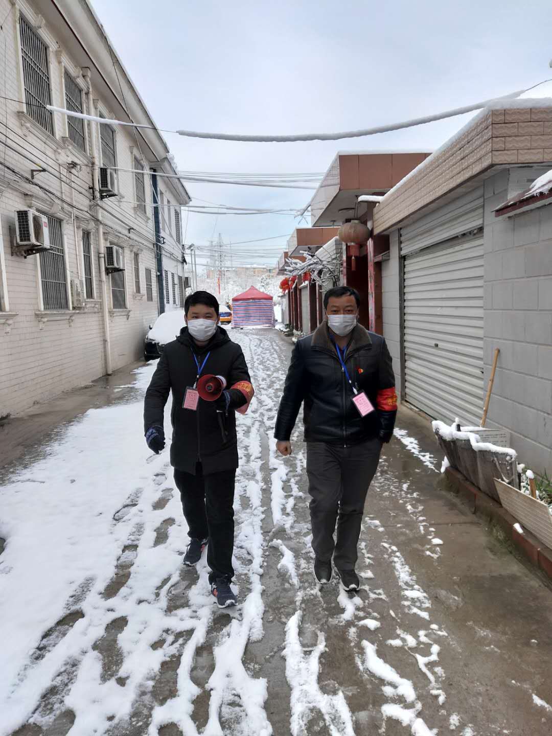 不懼病毒守一線，國投志愿沖在前